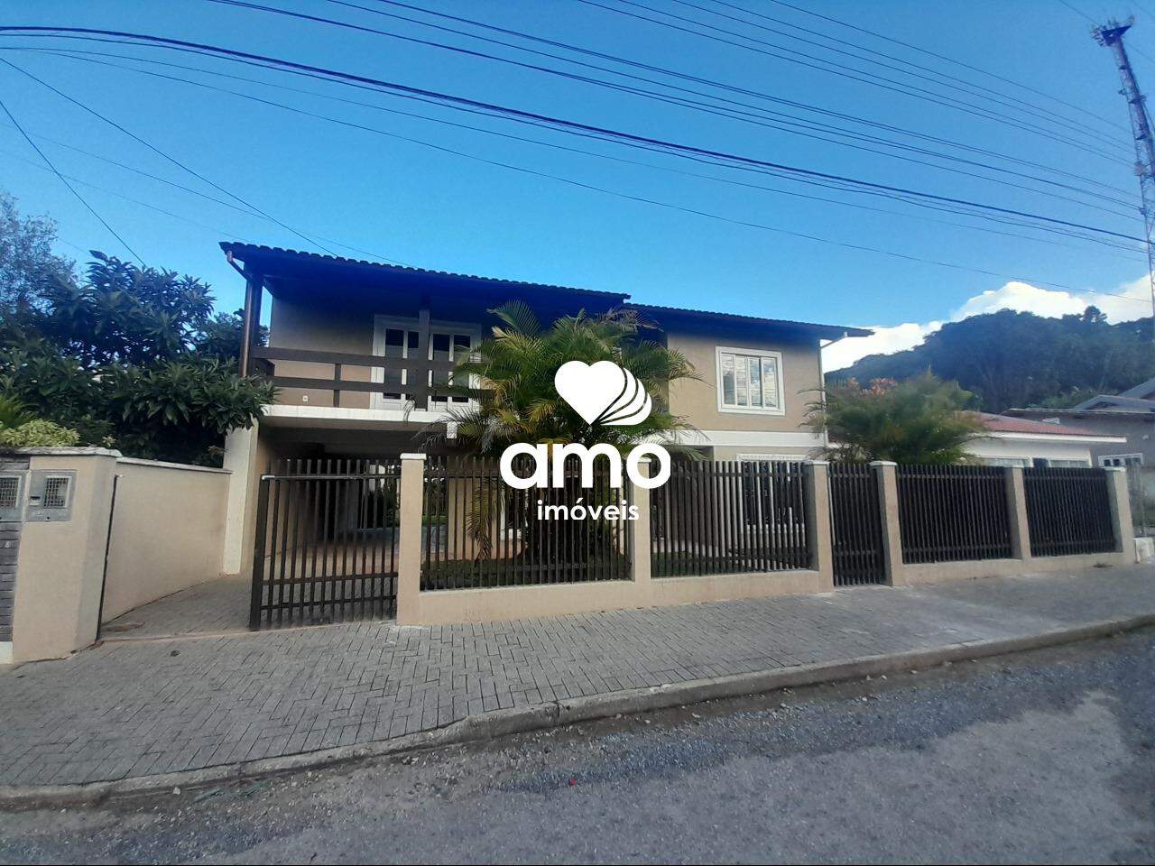 Casa de 4 quartos, 230m² no bairro Centro I, em Brusque | Eu Corretor
