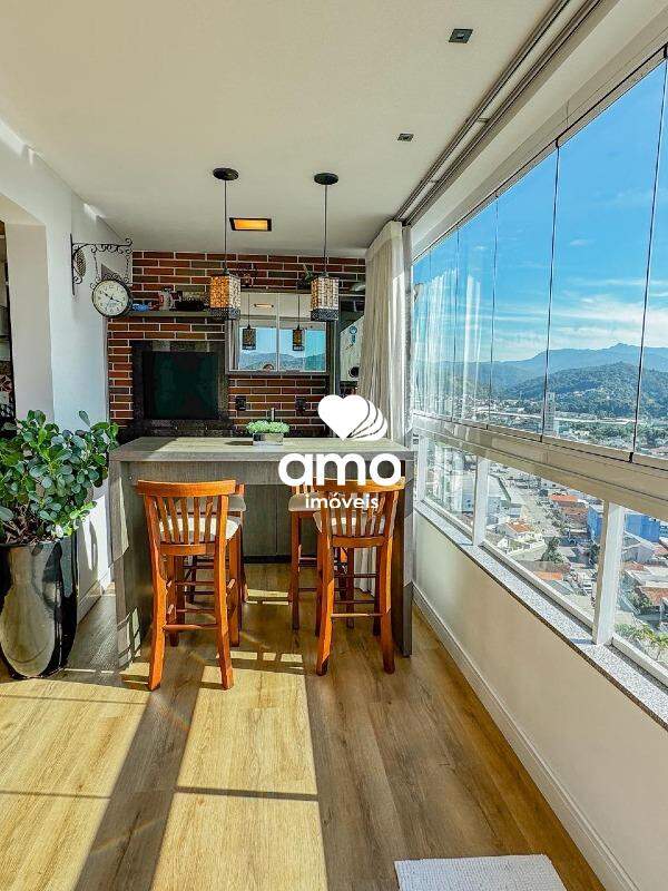 Apartamento de 2 quartos, 130m² no bairro Santa Rita, em Brusque | Eu Corretor