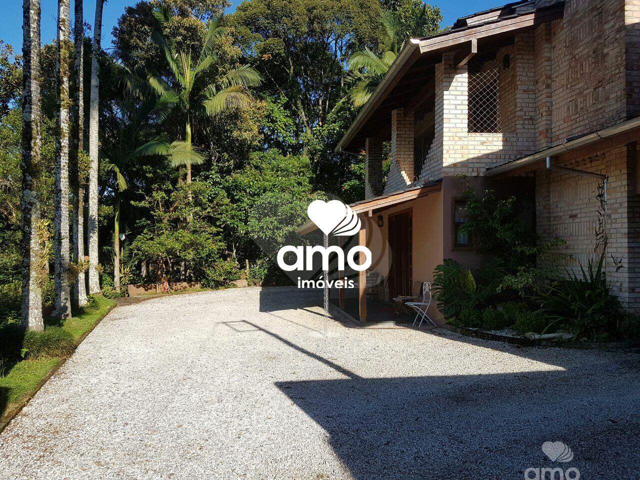 Casa de 2 quartos, 450m² no bairro Centro II, em Brusque | Eu Corretor