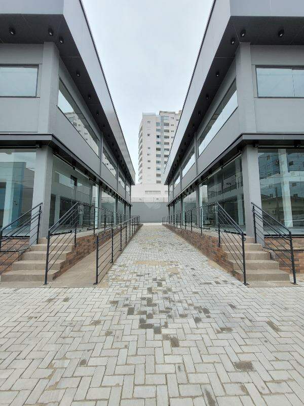 Sala Comercial de 400m² no bairro Centro, em Brusque | Eu Corretor