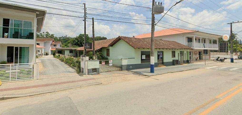 Sala Comercial de 300m² no bairro Centro, em Guabiruba | Eu Corretor