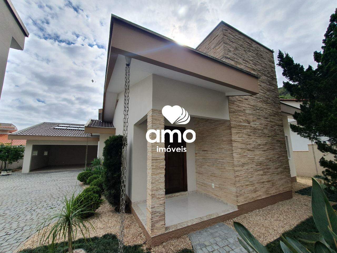 Casa de 4 quartos, 300m² no bairro Azambuja, em Brusque | Eu Corretor