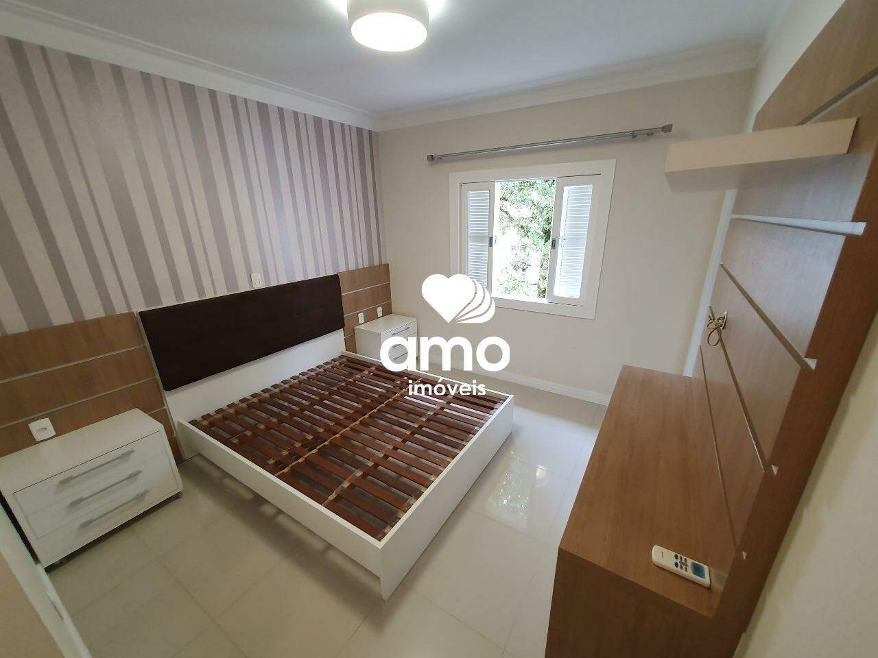 SUITE 01