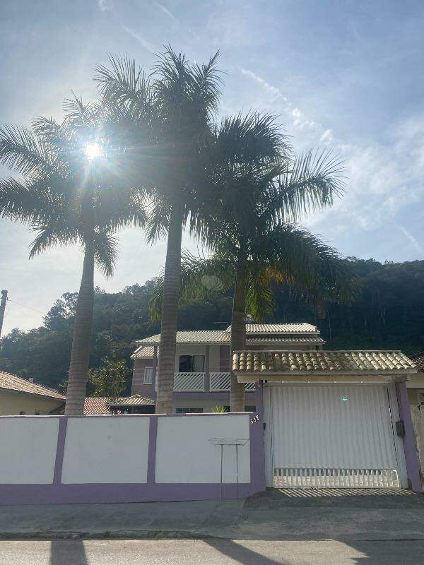 Casa de 3 quartos, 348m² no bairro Nova Brasília, em Brusque | Eu Corretor