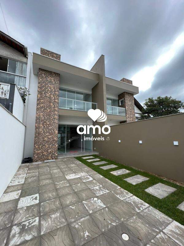 Casa de 146m² no bairro Centro, em Penha | Eu Corretor