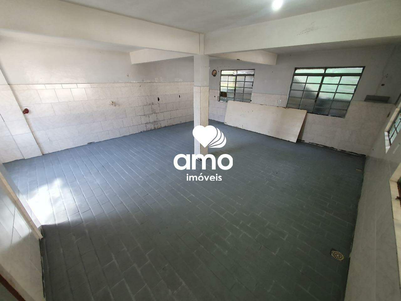 SALA COMERCIAL