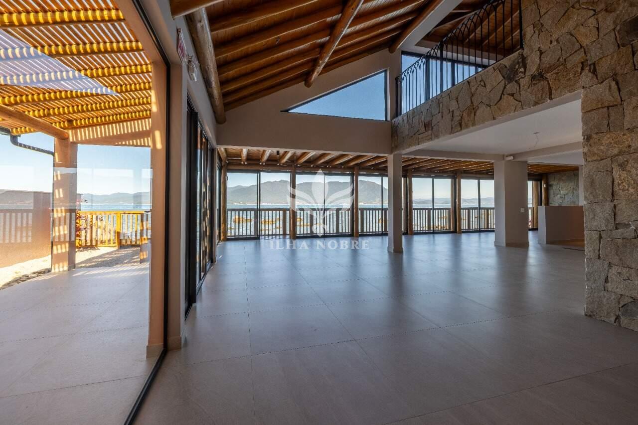 Casa comercial para aluguel no Ribeirão da Ilha: 