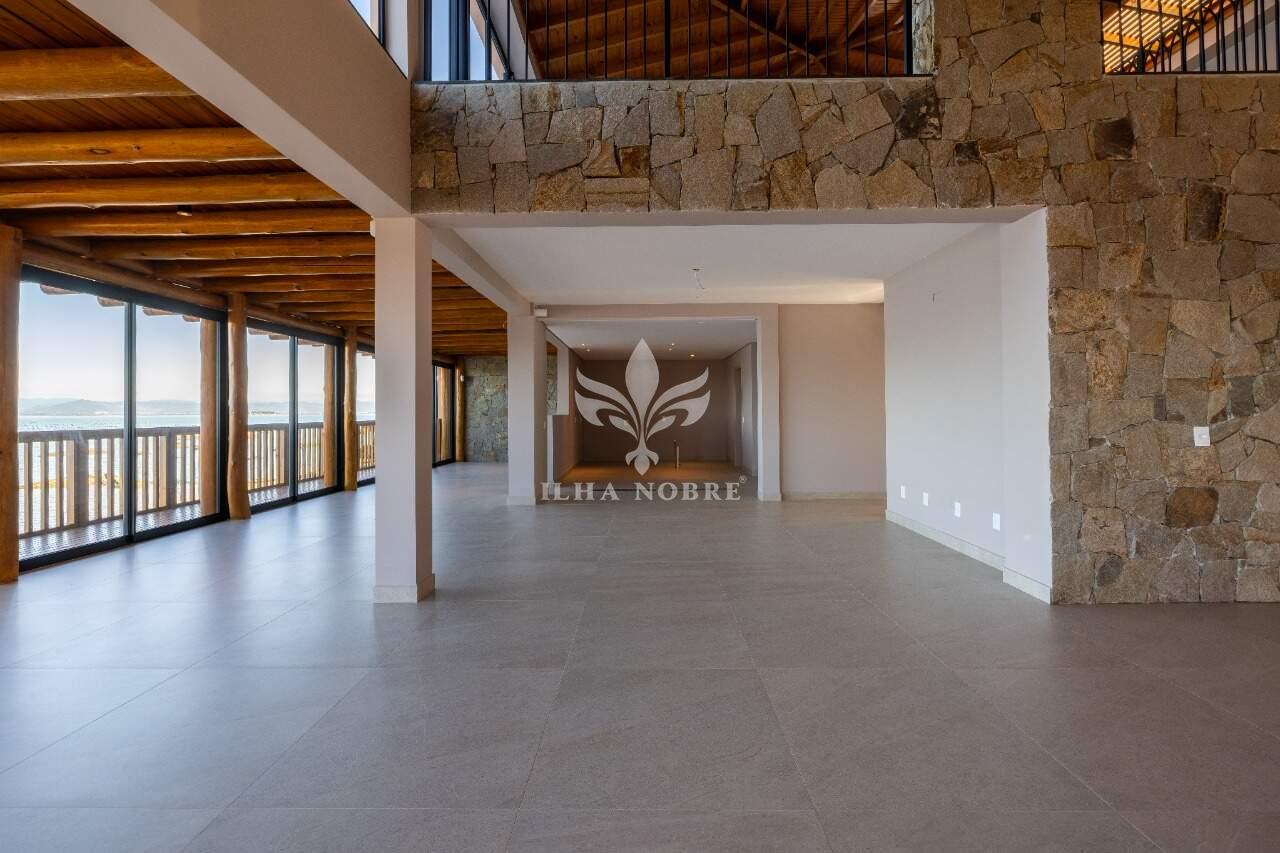 Casa comercial para aluguel no Ribeirão da Ilha: 