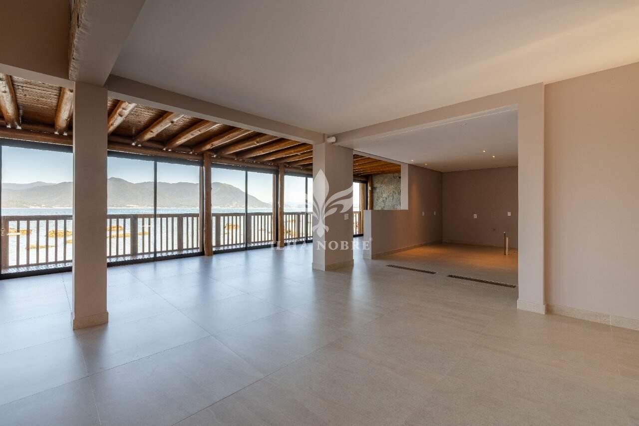 Casa comercial para aluguel no Ribeirão da Ilha: 