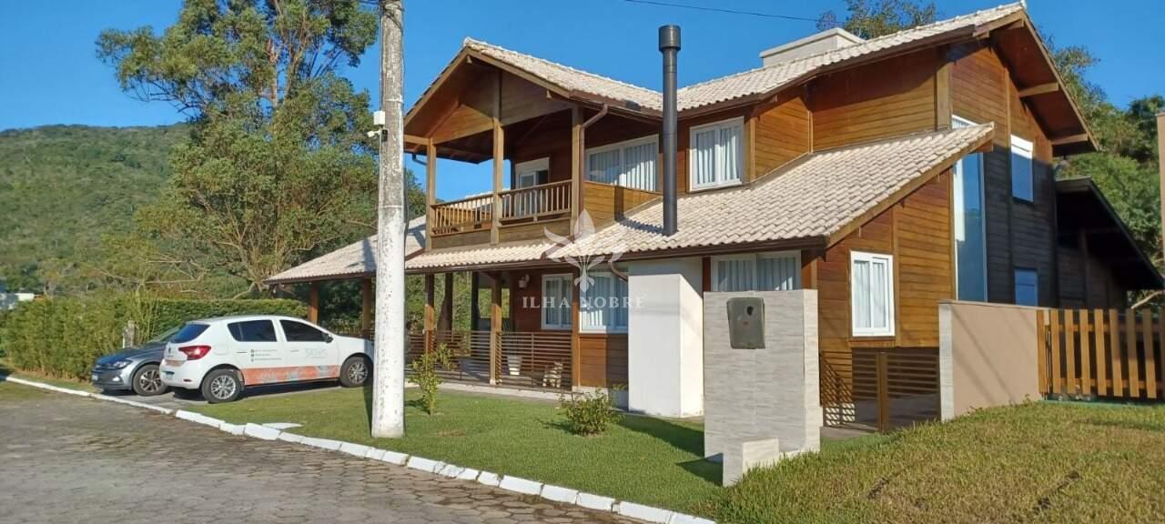 Casa em Condomínio à venda no Vargem Grande: 