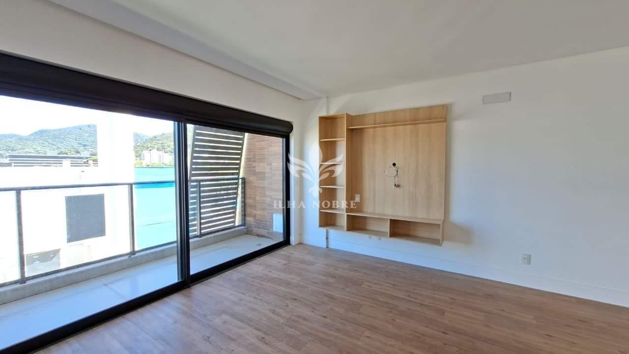 Studio à venda no Saco Grande: 
