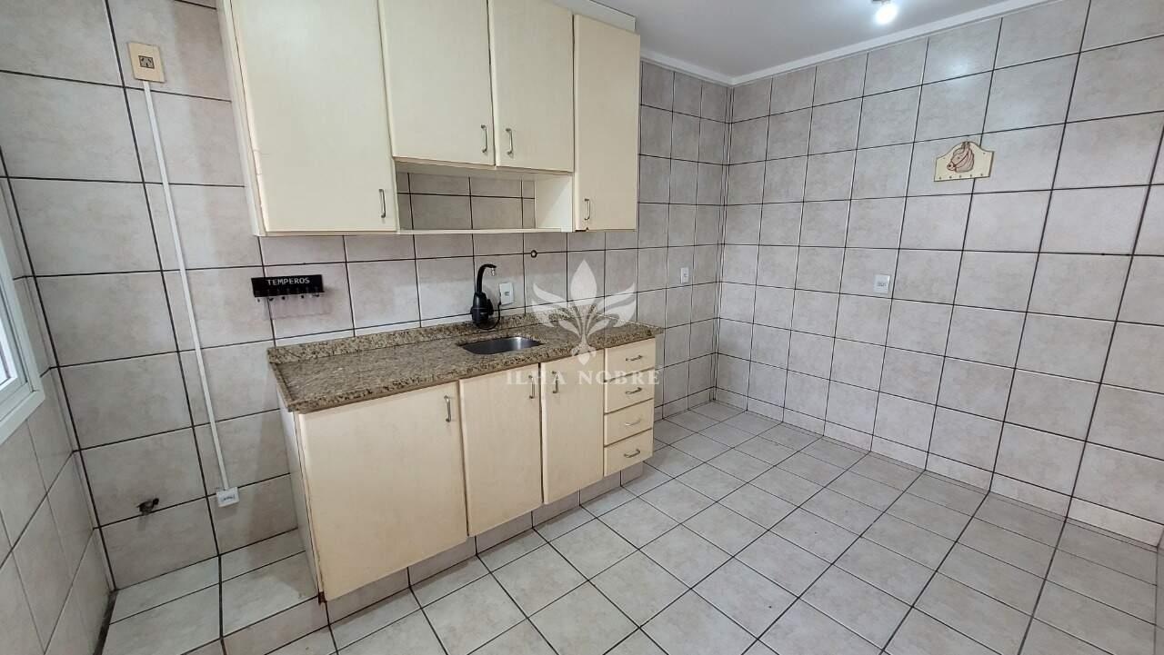 Apartamento para aluguel no Saco dos Limões: 