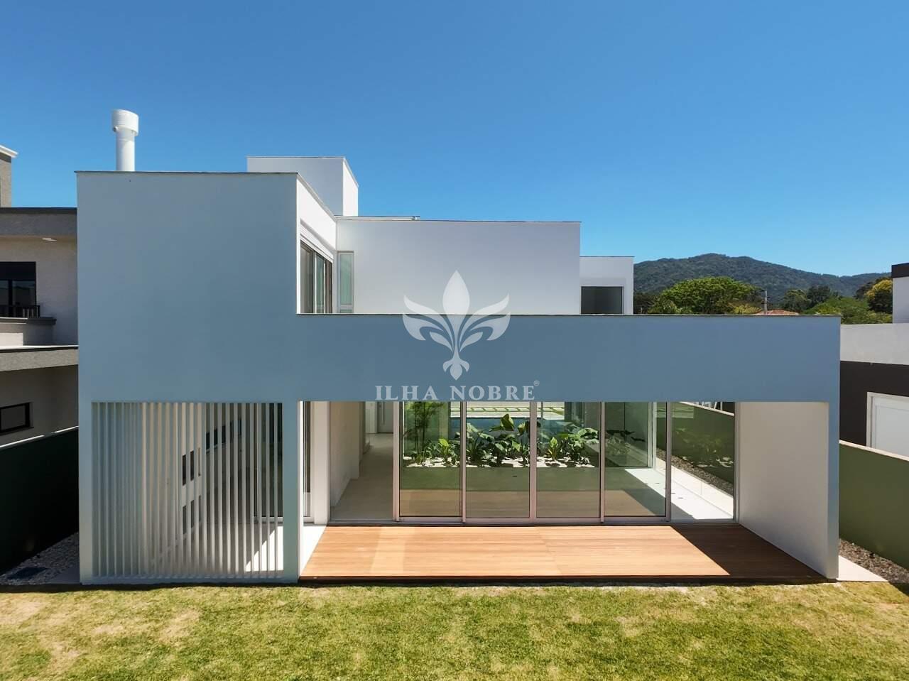 Casa em Condomínio à venda no São João do Rio Vermelho: 