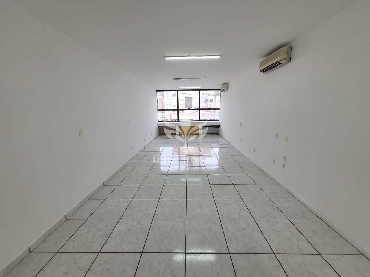 Sala Comercial para aluguel no Centro: 