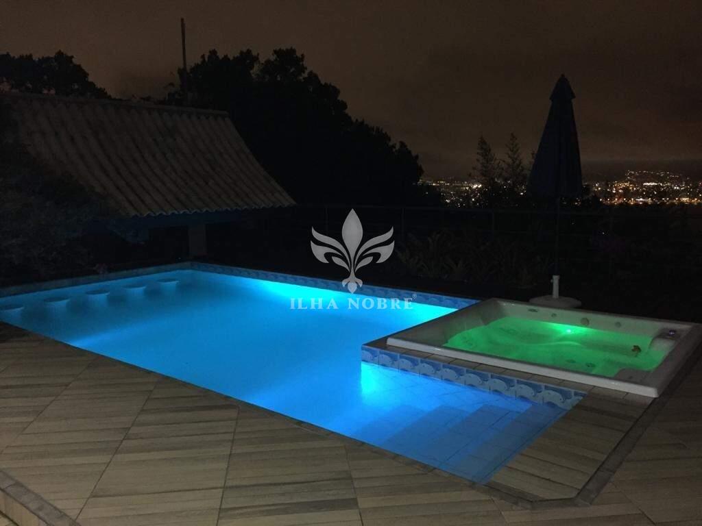 Casa à venda no Centro: 