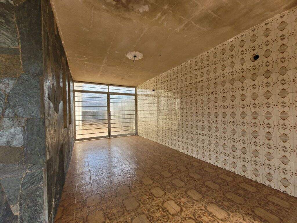 Casa à venda no Vila Indaiá: 