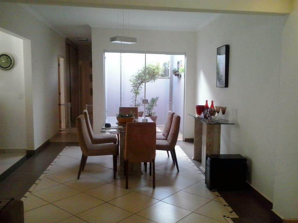 Casa à venda no Vila Paulista: 