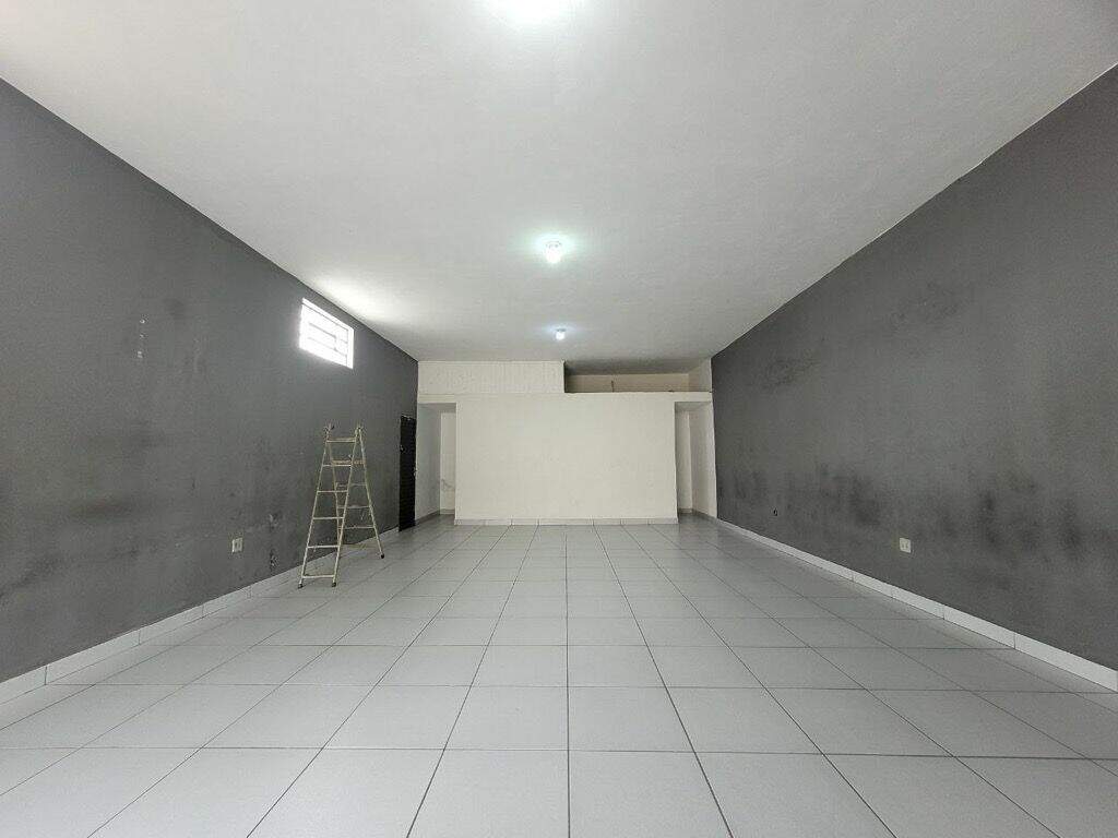 Salão para aluguel no Jardim Guanabara: 