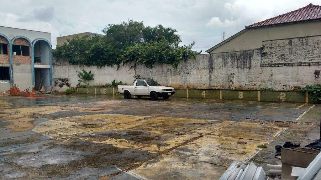 Terreno à venda no Jardim Donângela: 