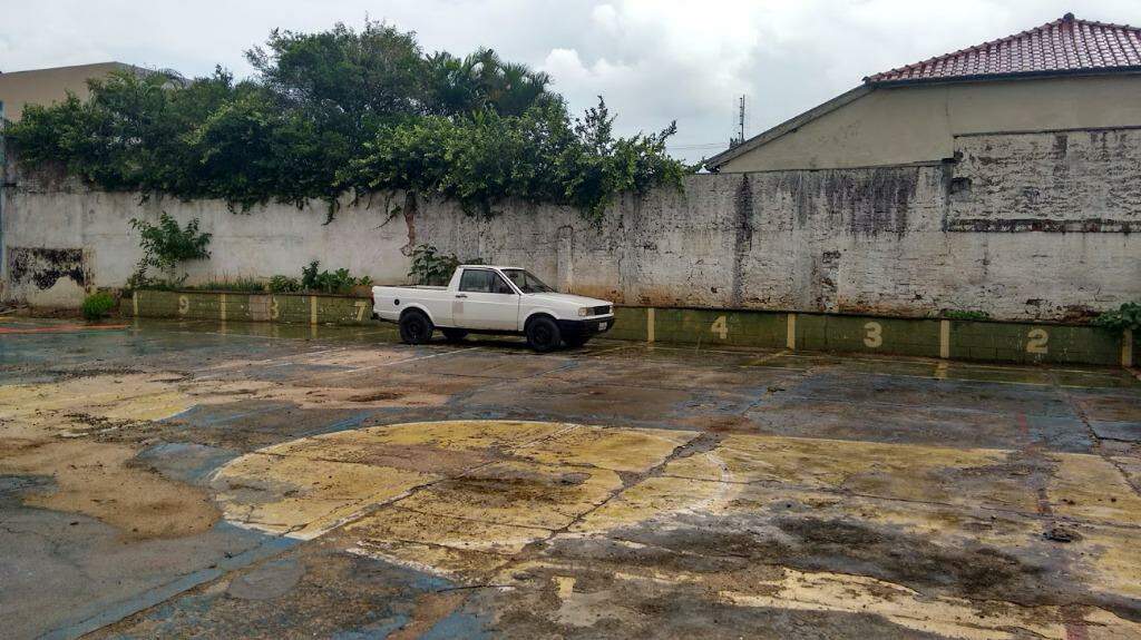 Terreno à venda no Jardim Donângela: 