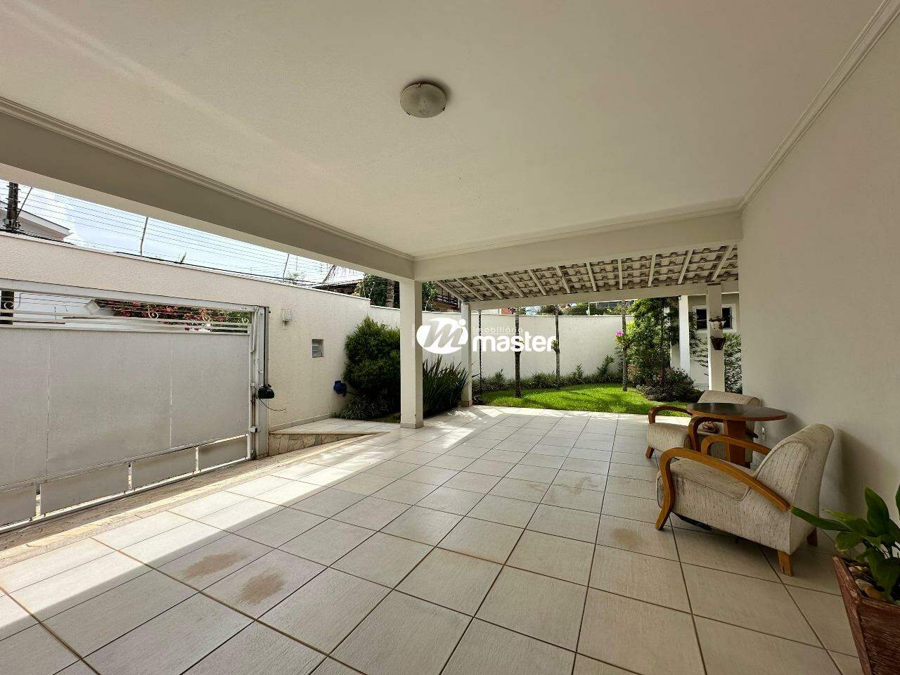 Casa à venda no Cidade Jardim: Garagem