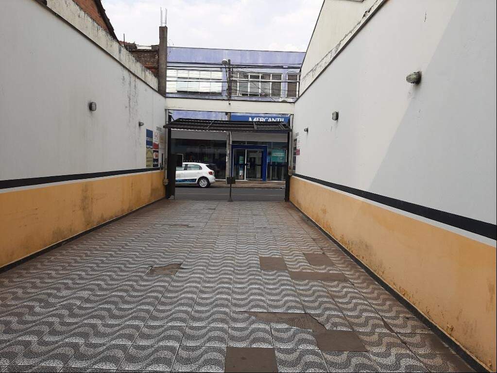 Barracão para aluguel no Centro: 