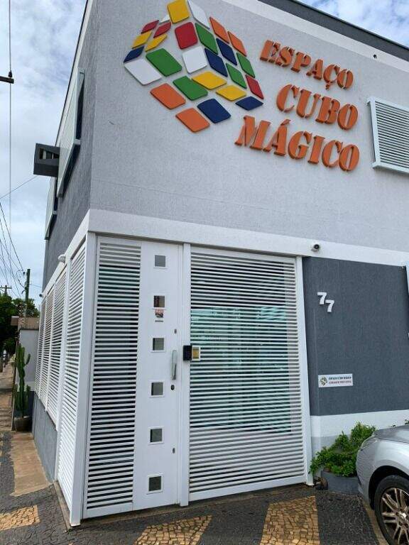 Sala para aluguel no Saúde: Fachada
