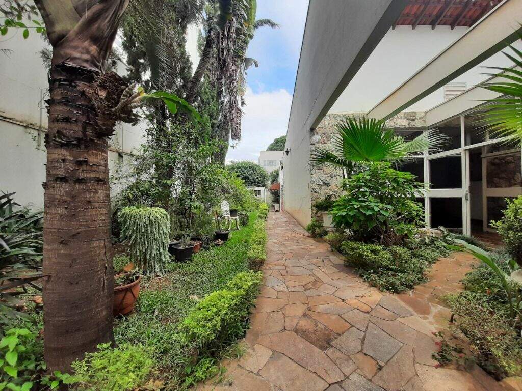 Casa para aluguel no Centro: 