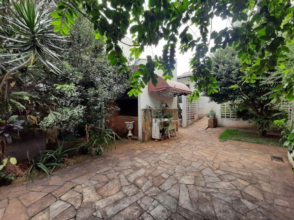 Casa para aluguel no Centro: 