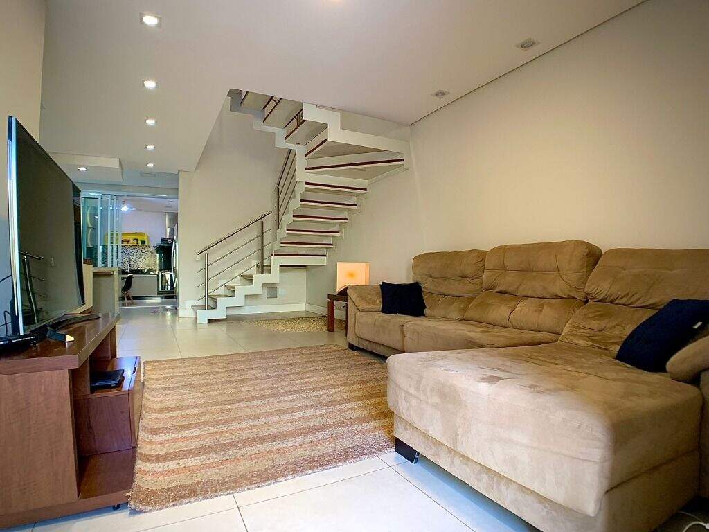 Casa à venda no Residencial Vila Do Horto: Sala de estar