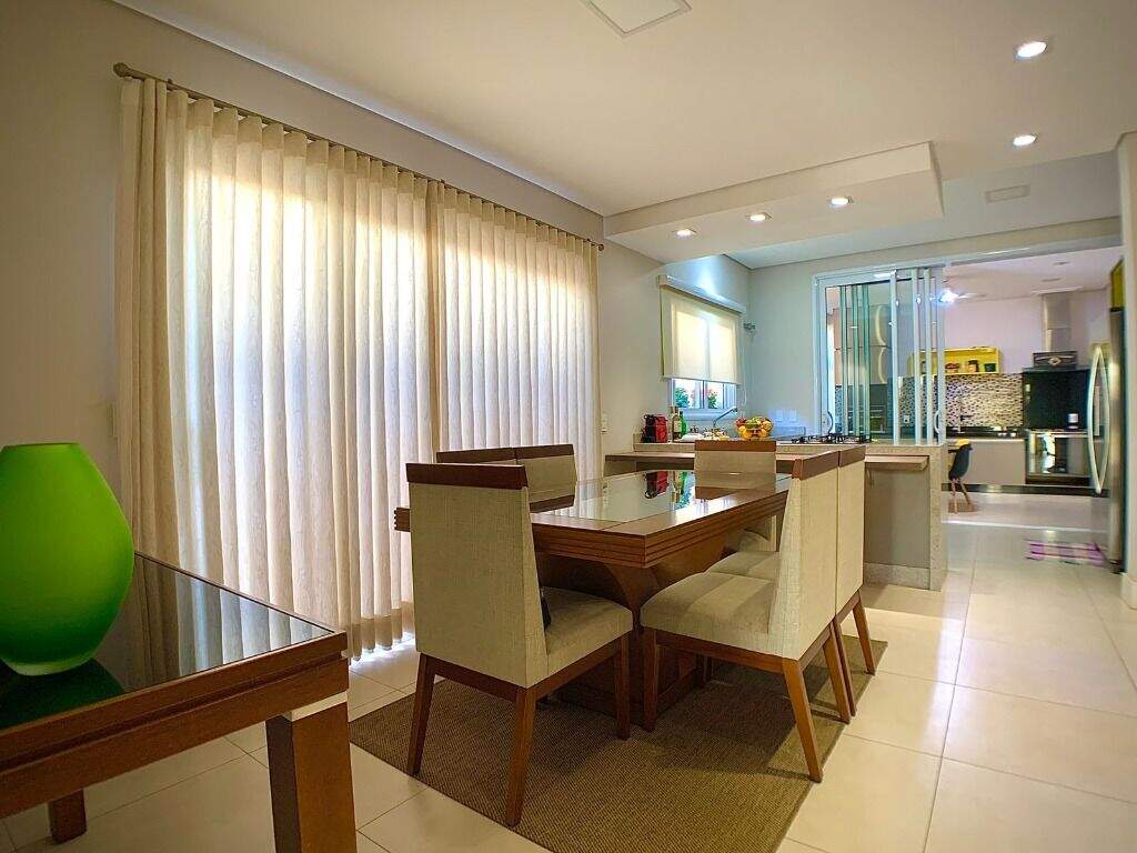 Casa à venda no Residencial Vila Do Horto: Sala de Jantar