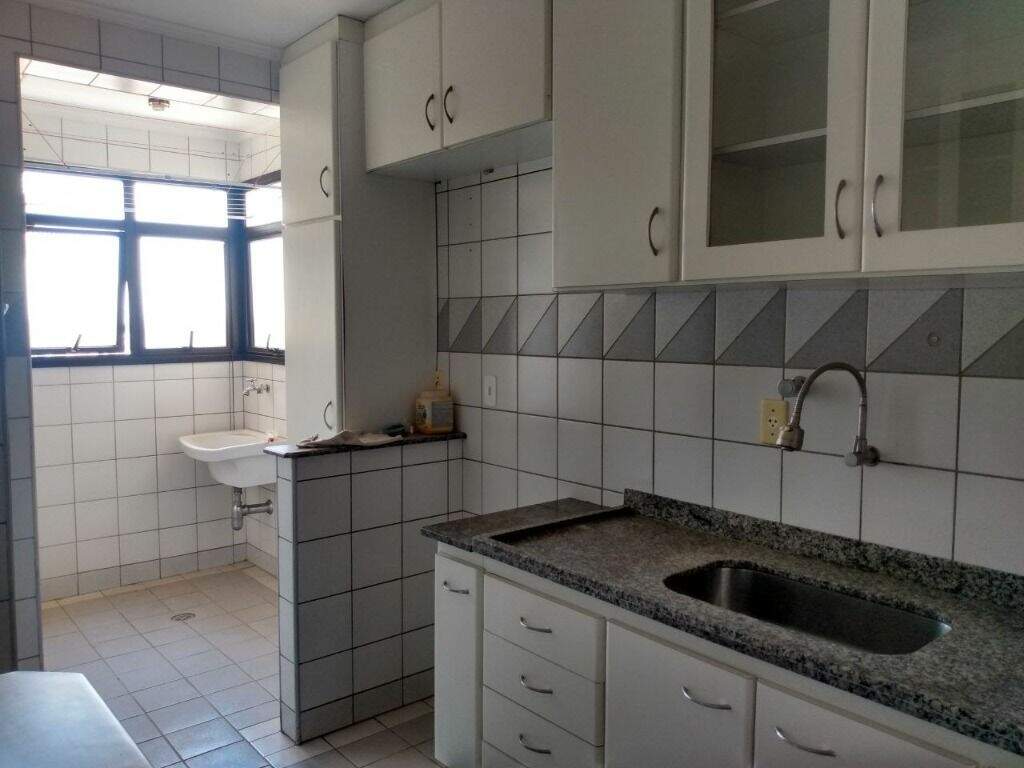 Apartamento à venda no Centro: Cozinha /Área de serv.
