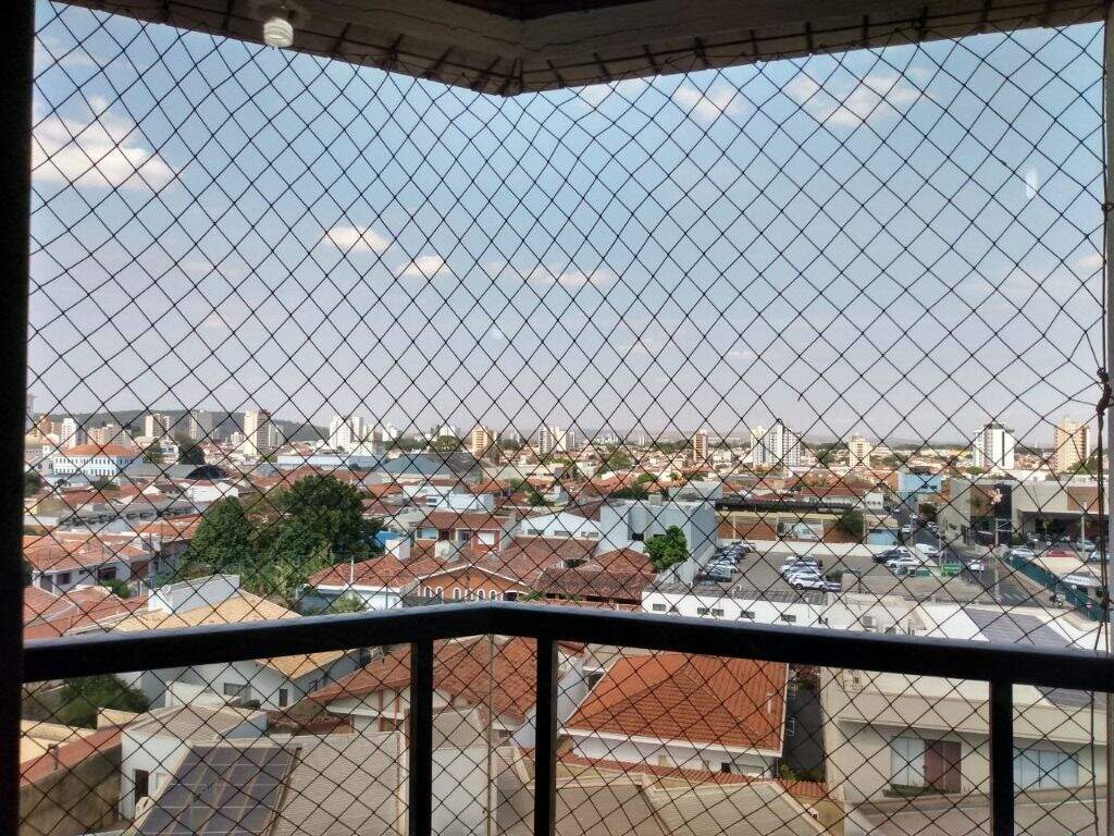Apartamento à venda no Centro: Visão da varanda