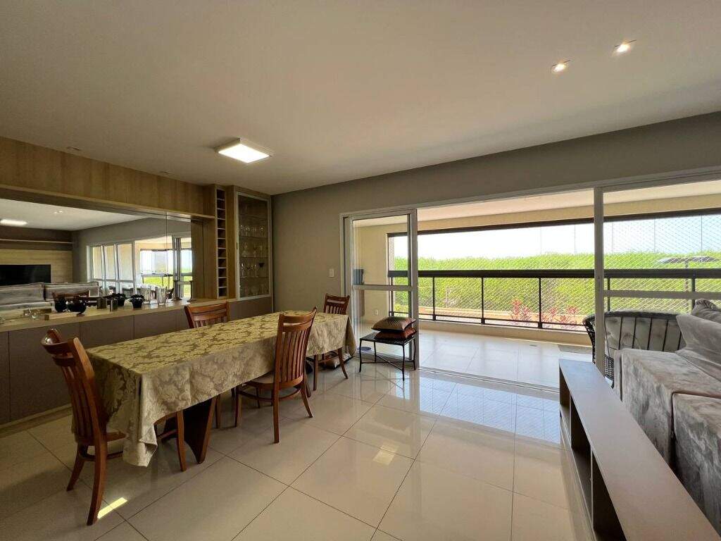 Apartamento à venda no Cidade Jardim: sala dois ambientes