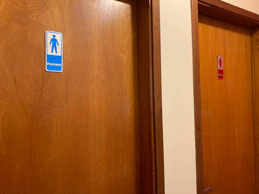 Sala para aluguel no Centro: 