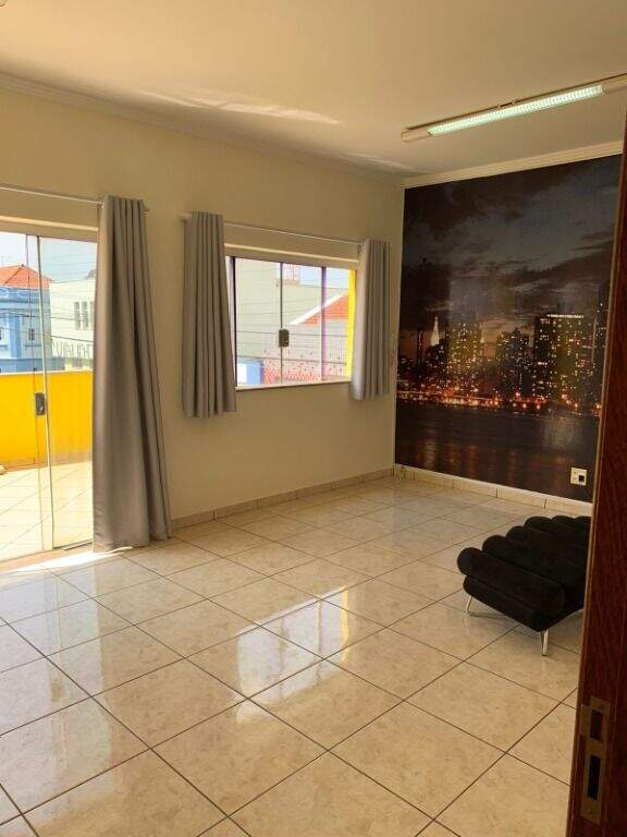 Sala para aluguel no Centro: 