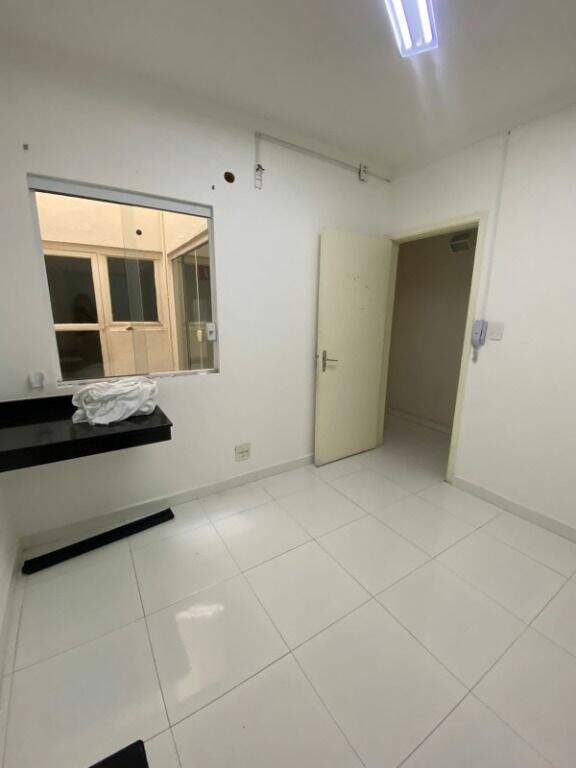 Sala para aluguel no Centro: 