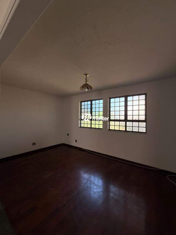 Casa para aluguel no Jardim América: 