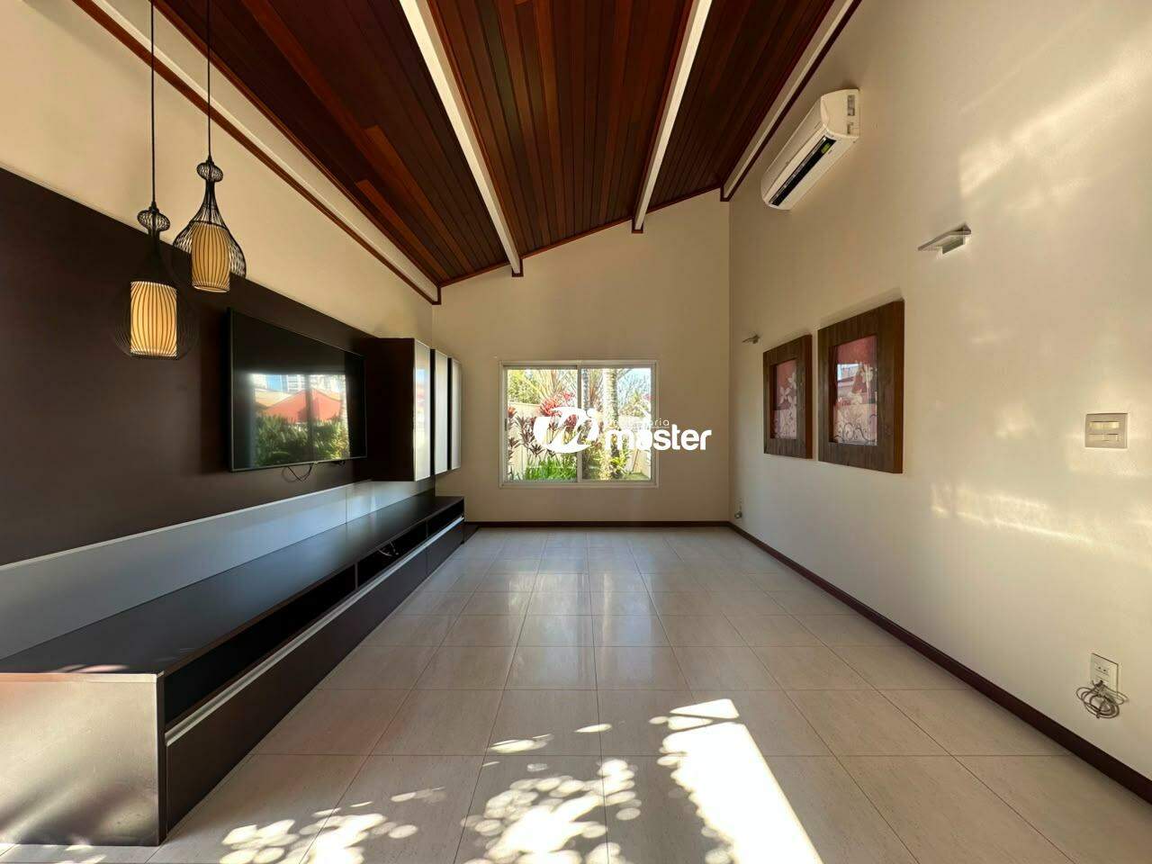 Casa em Condominio para à venda no Jardim Residencial Copacabana, Rio Claro - SP: Sala de TV