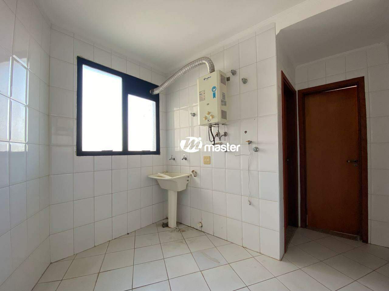 Apartamento à venda no Cidade Jardim: Lavanderia 