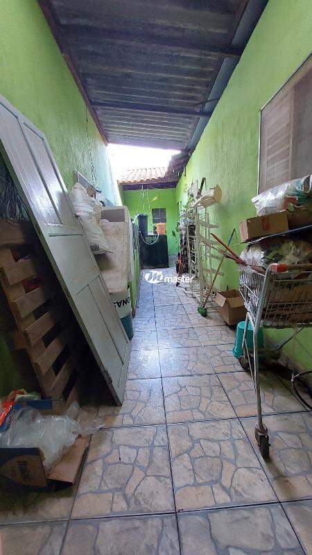 Casa comercial para aluguel no Parque Mãe Preta: 