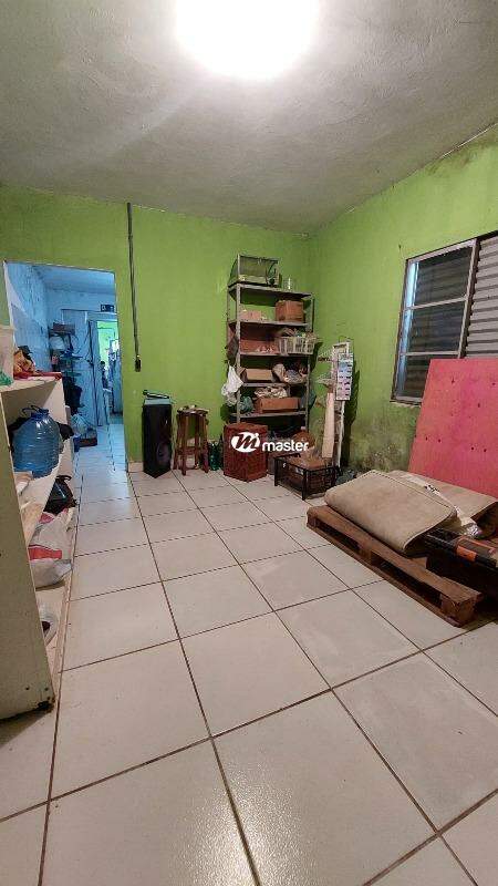 Casa comercial para aluguel no Parque Mãe Preta: 
