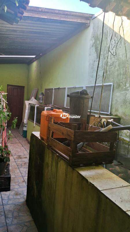 Casa comercial para aluguel no Parque Mãe Preta: 