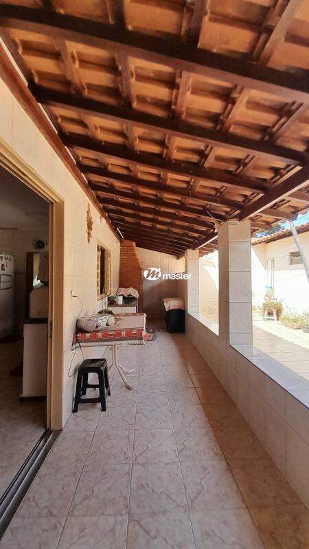 Casa à venda no Vila Cristina: QUINTAL 