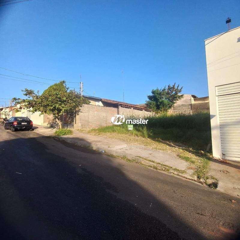 Terreno à venda no Jardim Inocoop: 