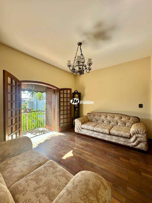 Casa para aluguel no Santa Cruz: 
