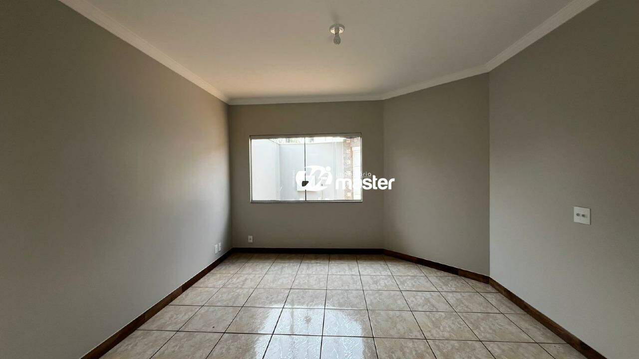 Casa para aluguel no Jardim América: 