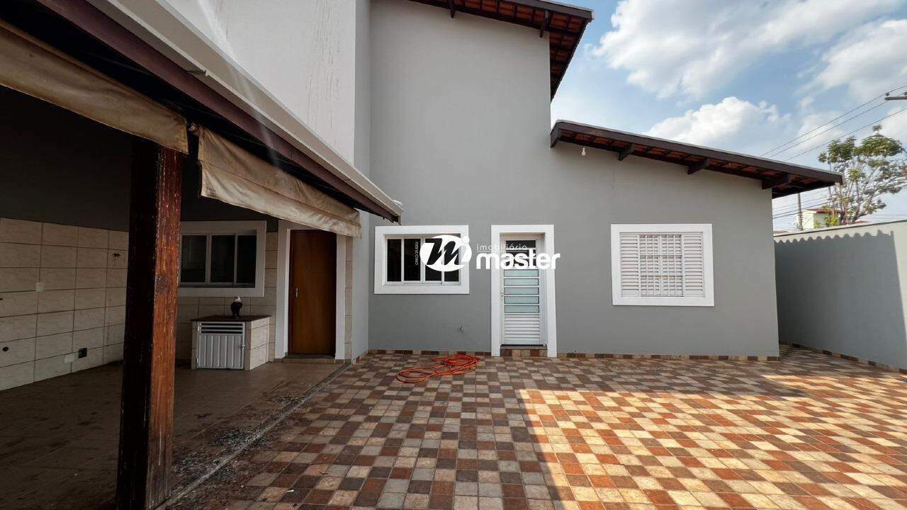 Casa para aluguel no Jardim América: 