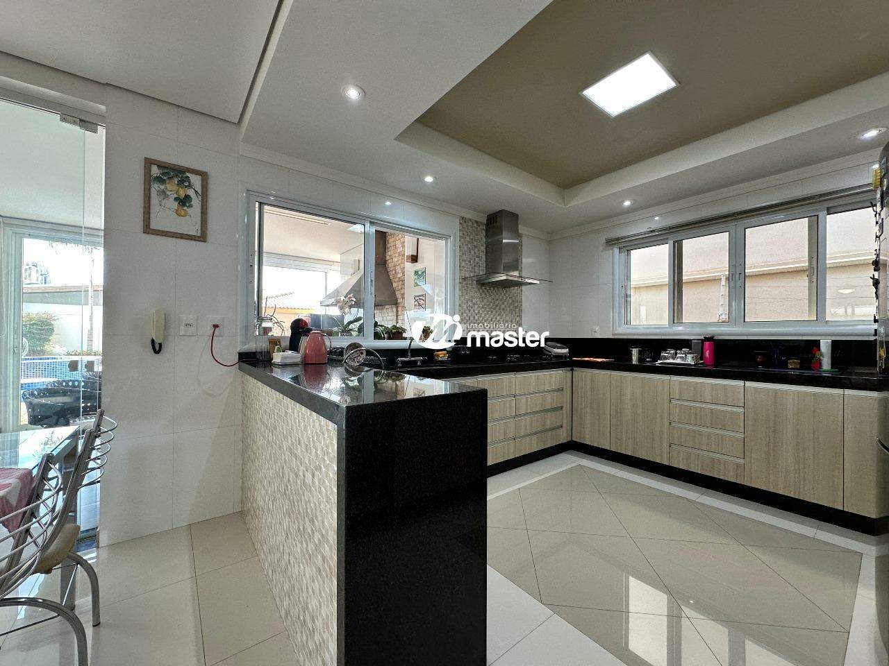 Casa em Condominio à venda no Jardim do Horto: Cozinha