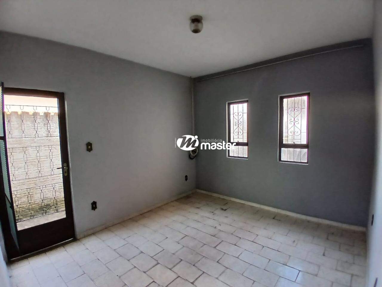 Casa à venda no Parque Mãe Preta: SALA 